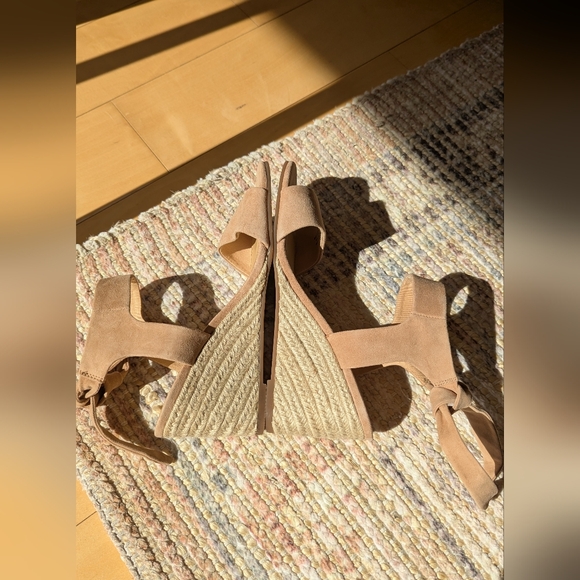 Splendid Tesla Tansde Tan Wedge Sandals NWT and Box. - Picture 3 of 11